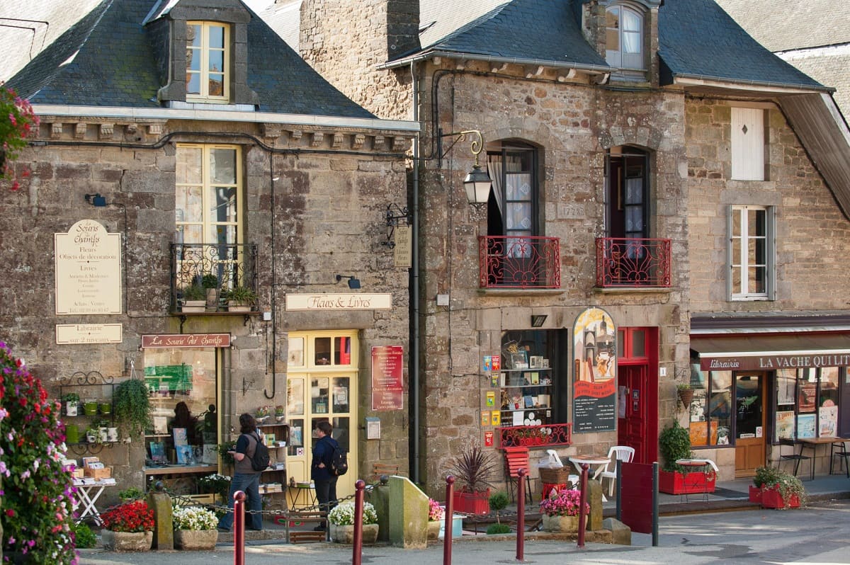 Книжные деревни во Франции